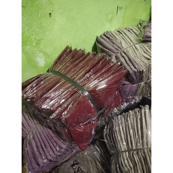 jilbab bergo hamidah nutup dada-Marun