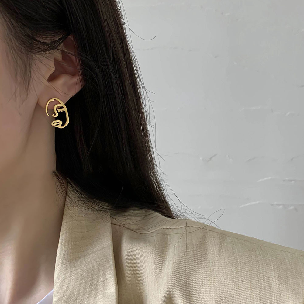 【COD Tangding】Abstract Simple Hollow Out Face Earrings Korea Ins New Fashion Earstuds Gold Color