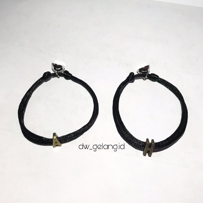 Gelang Couple Magnet Inisial Nama READY