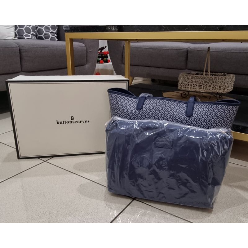 izzy canvas tote bag buttonscarves