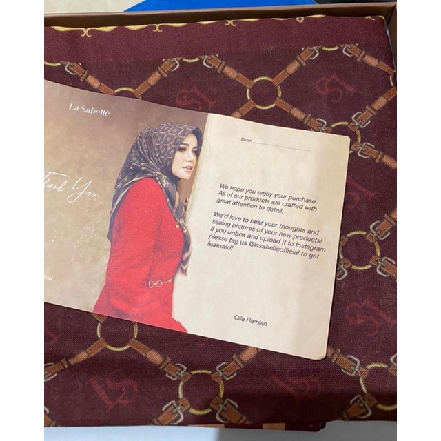 2pcs - Scarf Calya Maroon + Raana White Dubai Series La Sabelle X Olla Ramlan