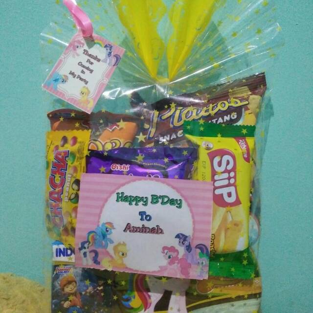 

Paket ulang tahun