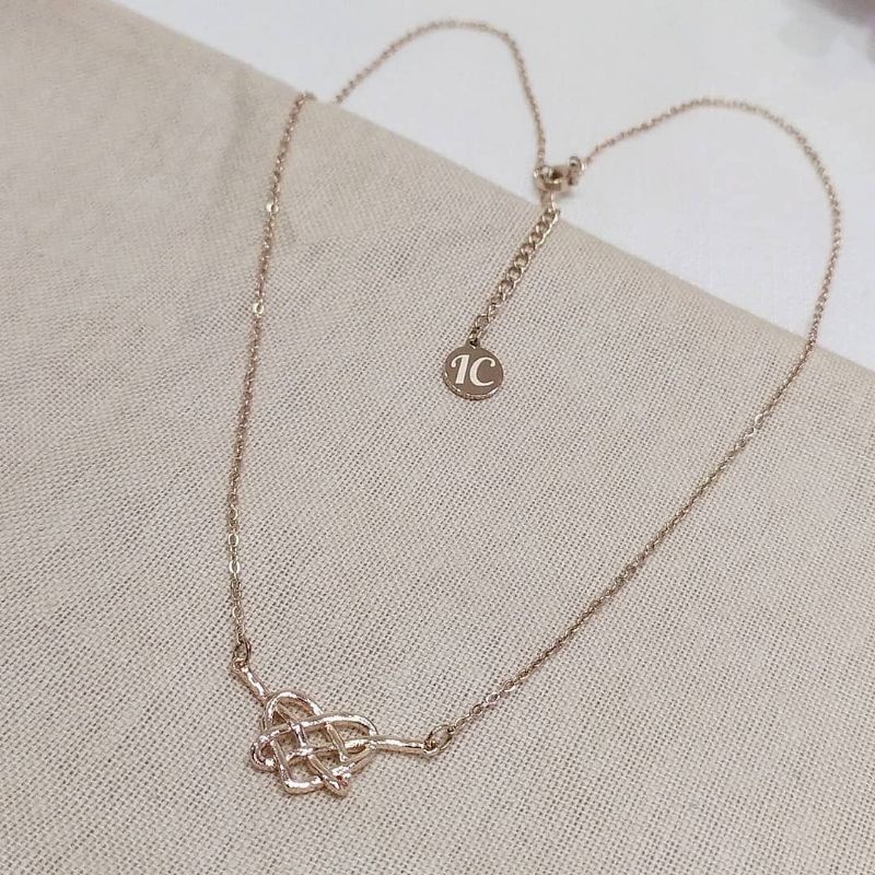Kalung Wanita Liontin Ubs Ikatan Cinta Titanium