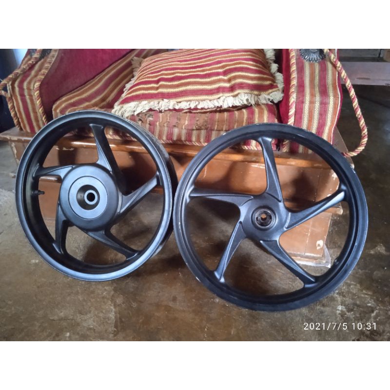 Velg honda beat fi/karbu sexond original