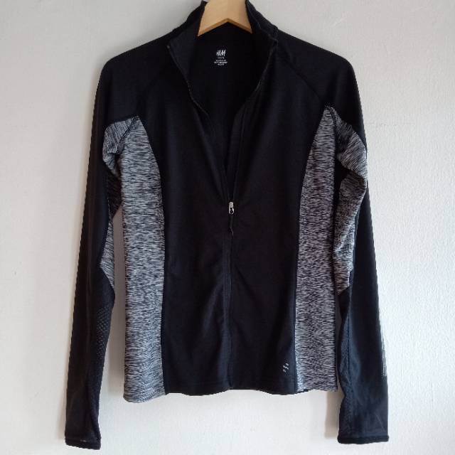 JAKET OLAHRAGA/JACKET SPORT/RUNNING JACKET H&M