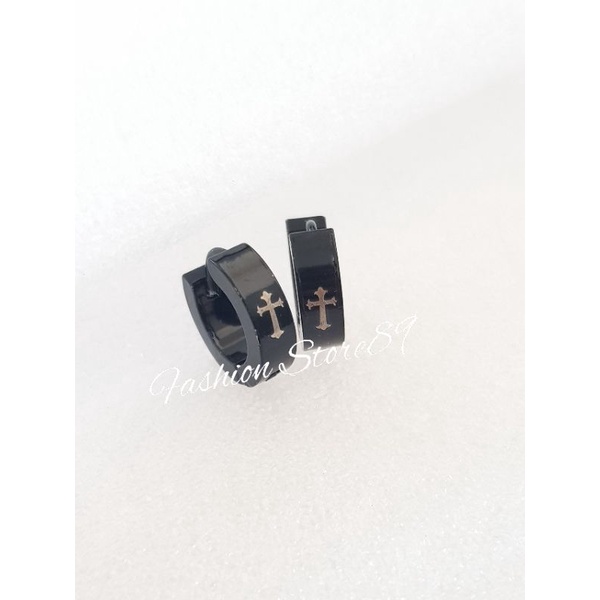 Ready Import Anting Jepit Ukiran Salib Titanium Black Pria Wanita tercantik fashion Impor Titanium