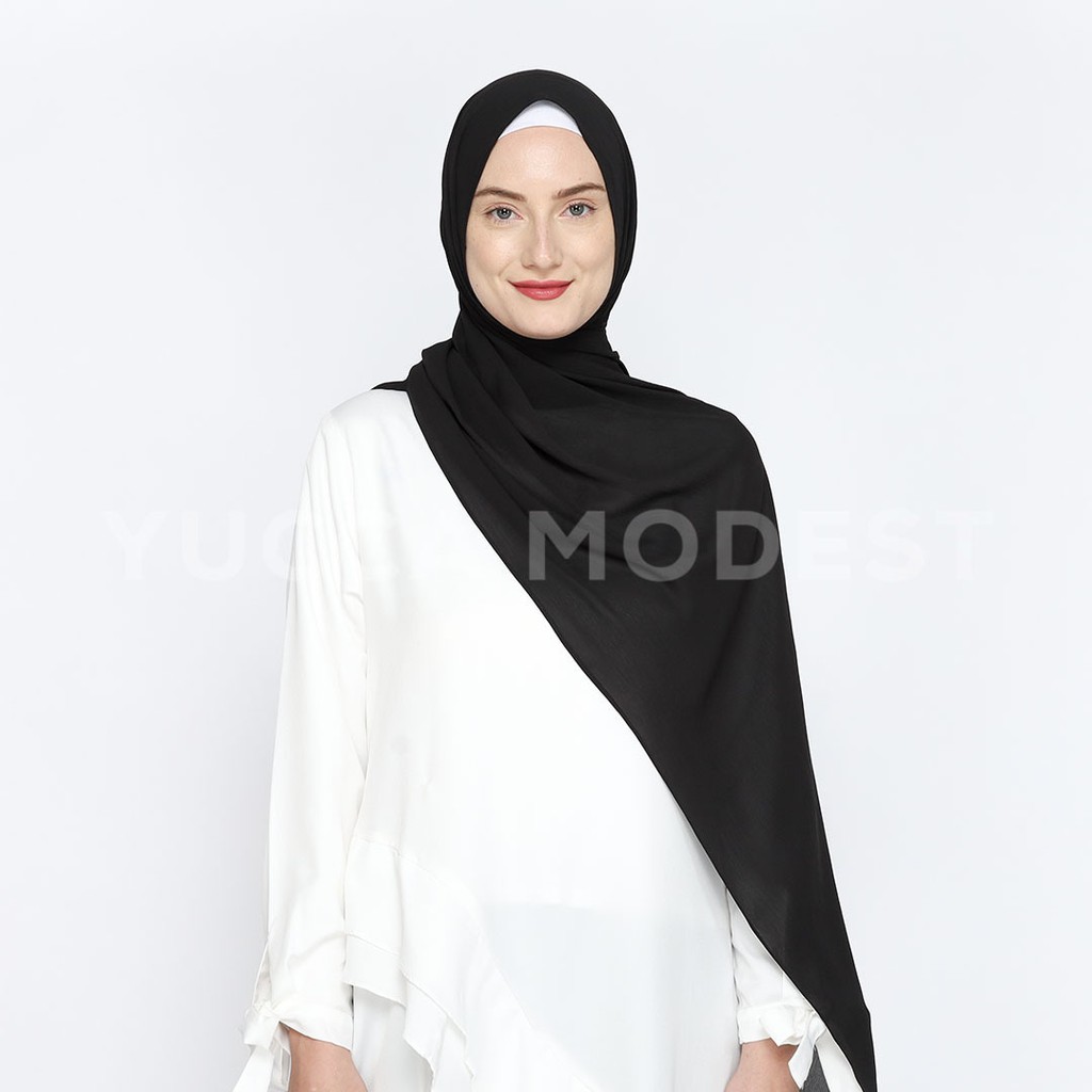 [DISPLAY] Yucca Modest - Hijab Pashmina Crinkle Chiffon Premium Safaa | Jilbab Shawl Hitam