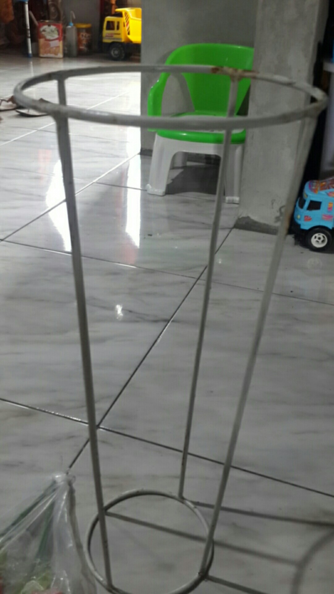 Rak Besi Standing Pot Bunga Artifisial Artificial Dekorasi Rumah Shabby Chic