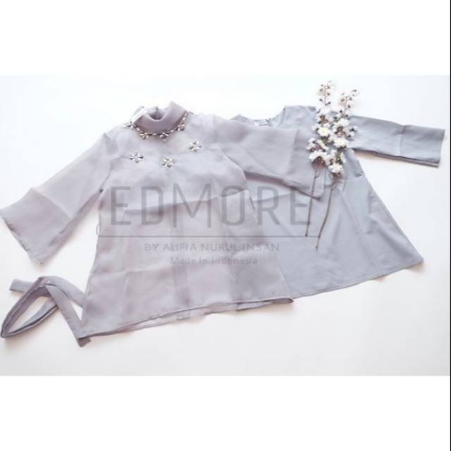 Mozza Blouse by Edmore