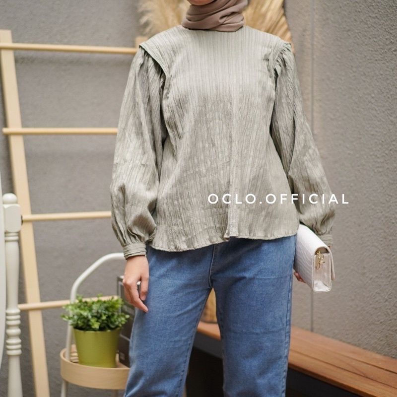 Alyasa Blouse by oclo