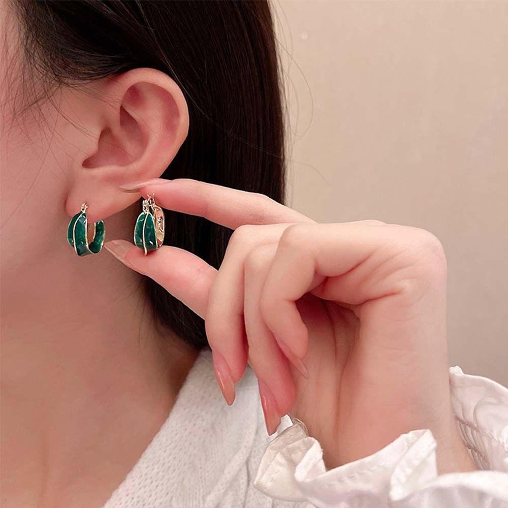 Mxbeauty Anting Wanita Retro Sederhana Perhiasan Pesta Temperamen Lingkaran Telinga Aksesoris Gaya Korea