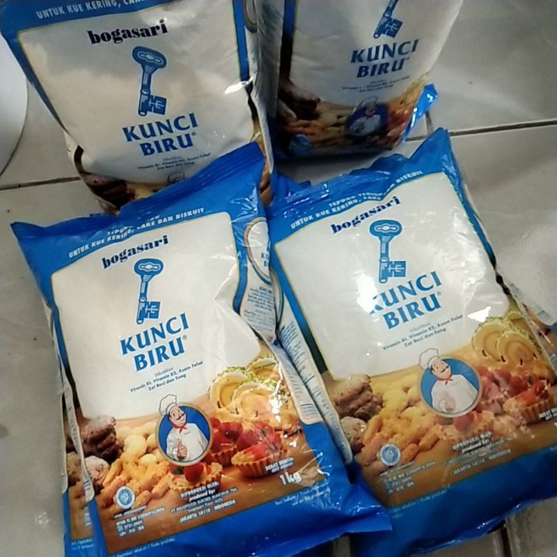 

Terigu Kunci Biru kemasan 1kg