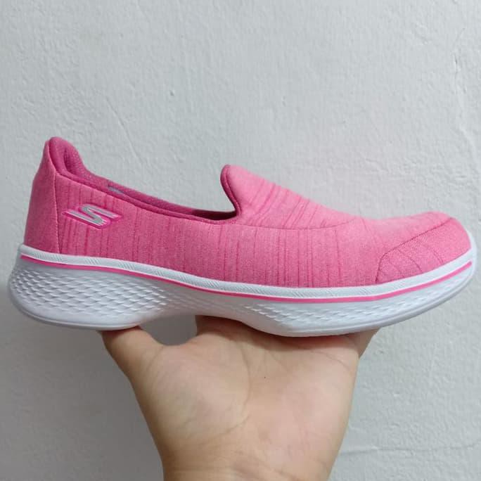 Big Sale Sepatu Slip On Anak Skechers Gowalk 4 Satisfy Original 100% Terbaru