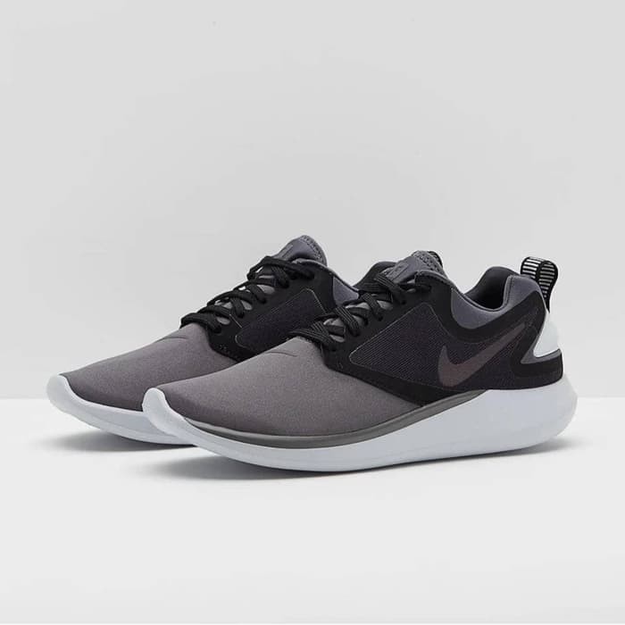 nike lunarsolo grey