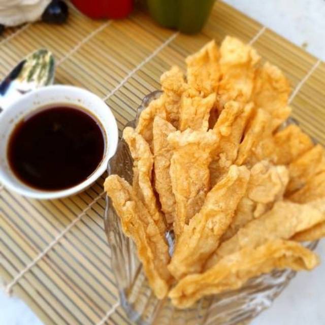 

PEMPEK NY. ELLY - KULIT KRISPI ENAK