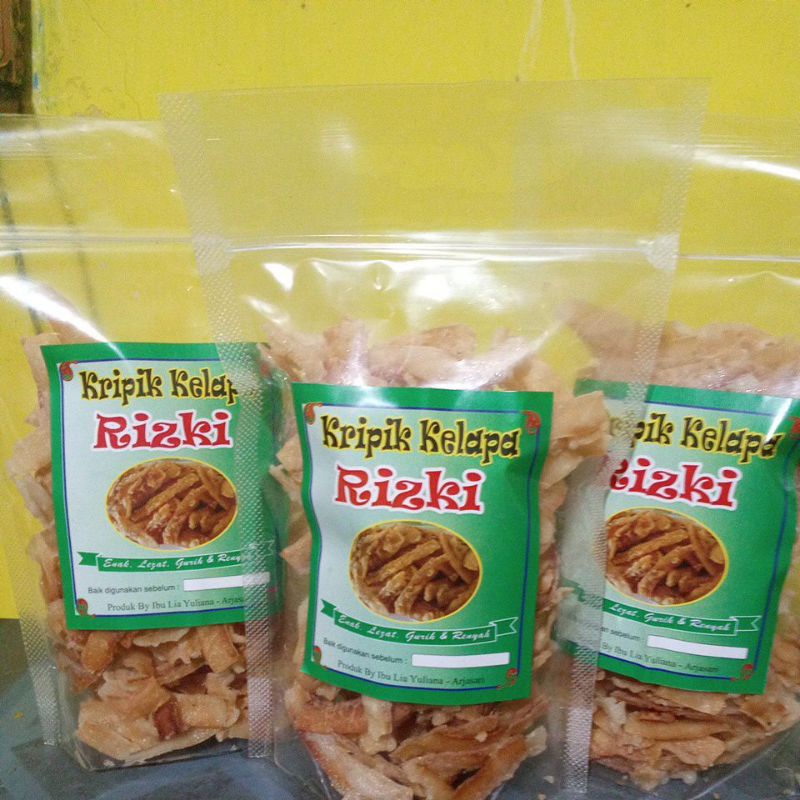 

keripik kelapa~gurih renyah~cemilan kekinian