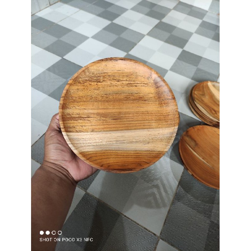 Piring Kayu Jati Diamater 20, 23 cm