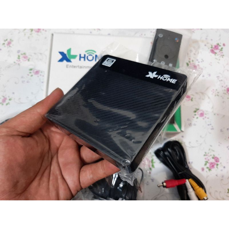 STB Akari AX512 4K *LIKE NEW* / STB XL Home / STB Netflix Ready