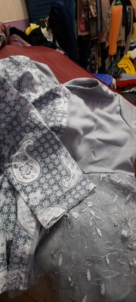 Atasan Blouse Batik Wanita Modern Fashion Wanita Kekinian Brokat Batik Kombinasi Ruby And Arsyla