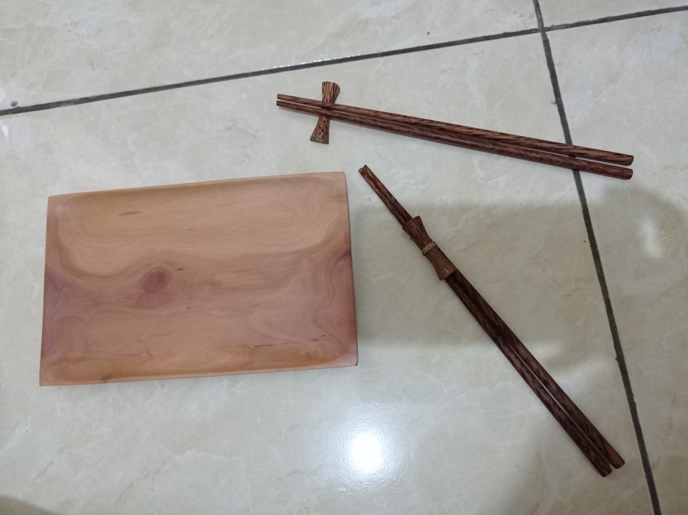 Piring Kayu Persegi Panjang