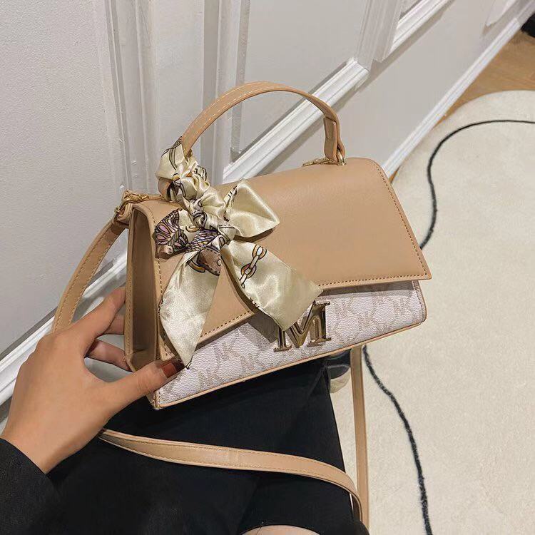 Tas Selempang Wanita Import 170744 (1 KG MUAT 2)