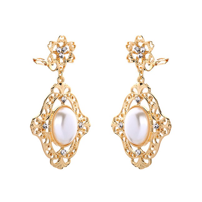 LRC Anting Fashion  Openwork Flower Pearl Stud Earrings F50771