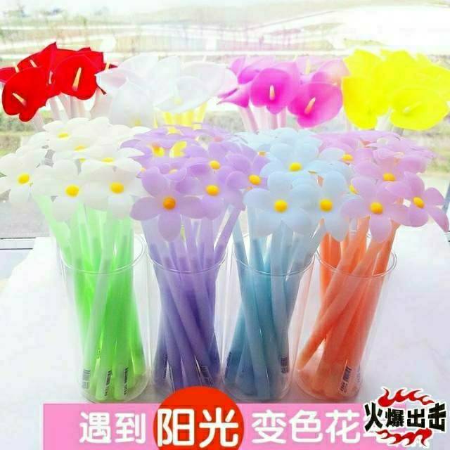 

Obral Pulpen Gel Bunga Unik Bisa Berubah Warna Pilih Motif