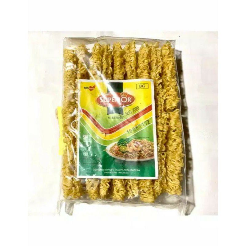 

Mie Kering Superior Mie Keriting 303gr (1Kg Muat 4pcs Mie Superior)