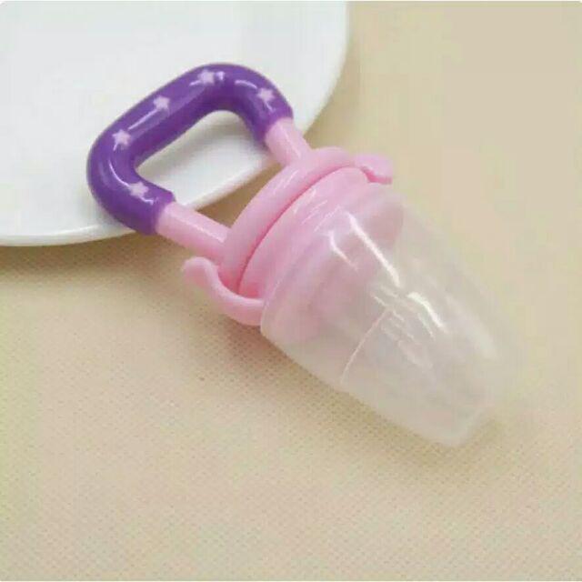 Empeng Buah Dot Buah Gigitan Bayi Food Feeder-Pink