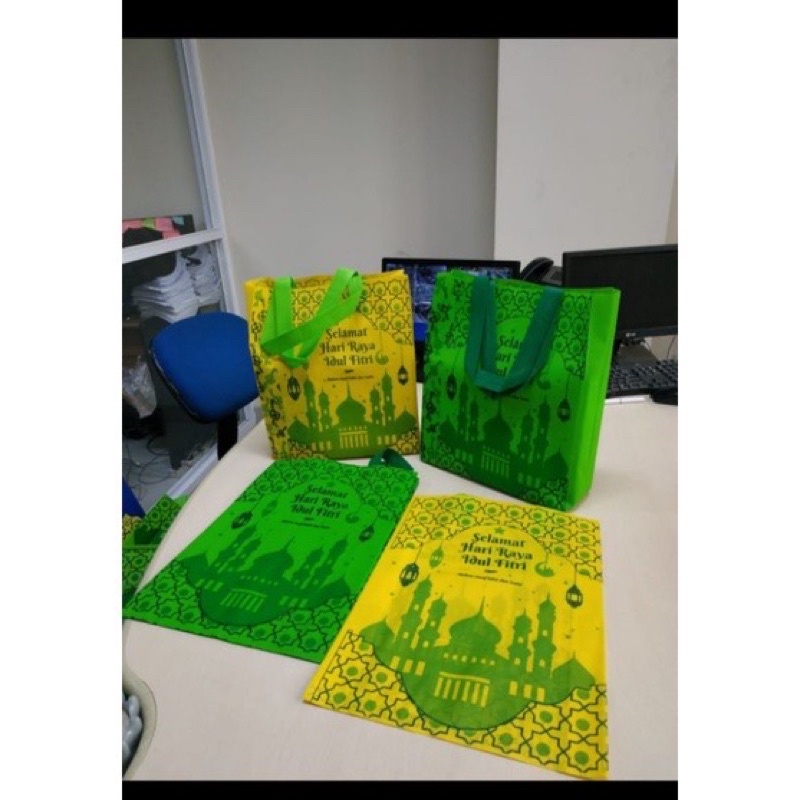 

tas spoundbond 30x40x10 edisi lebaran (perlusin)