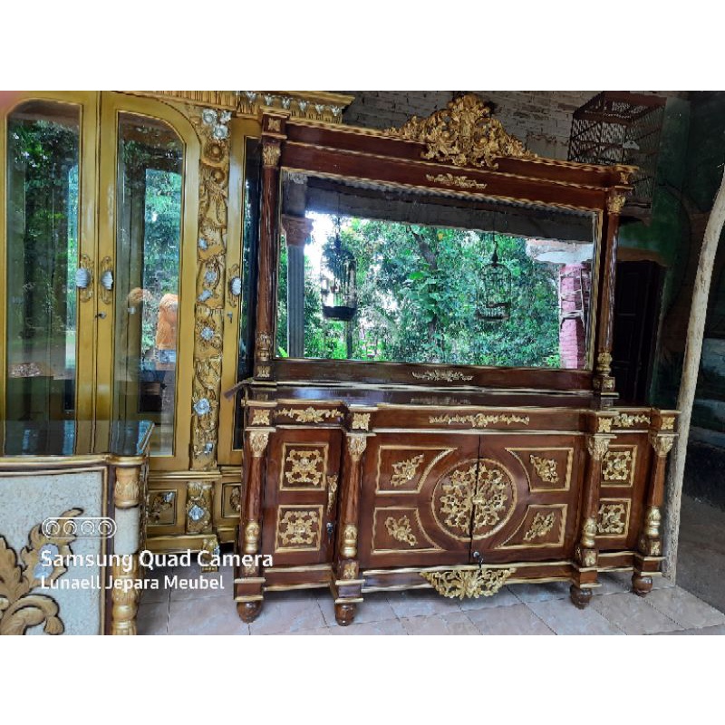 Bufet altar nusantara jati