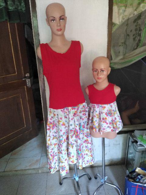 Manekin Gamis Torso Cewek Dan Kaki Besi Via Jne Trucking