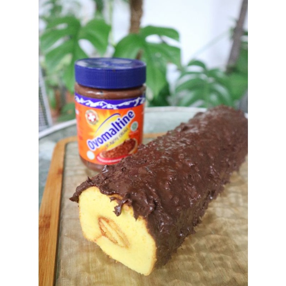 Bolu Gulung Mini with Ovomaltine