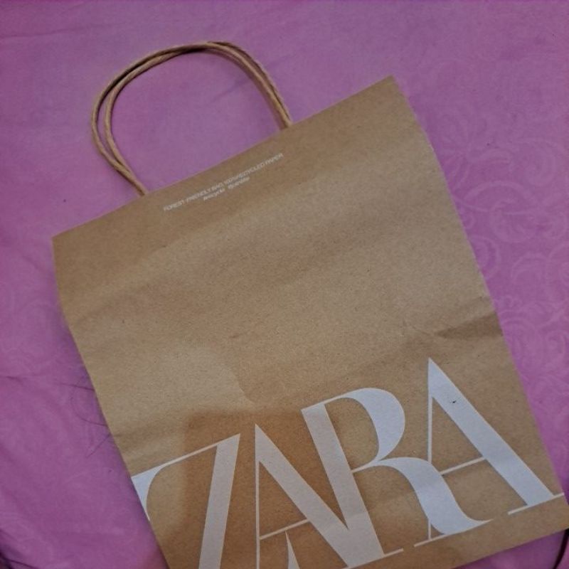 

paper bag zara