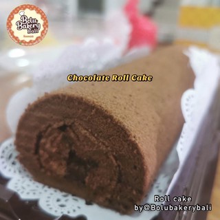 

chocolate roll cake bolu gulung coklat enak dengan crunchy chocolate