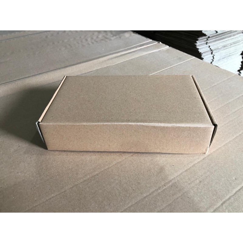 

25x15x5 box kotak kemasan karton kemeja bolu baju hijab kue lainnya