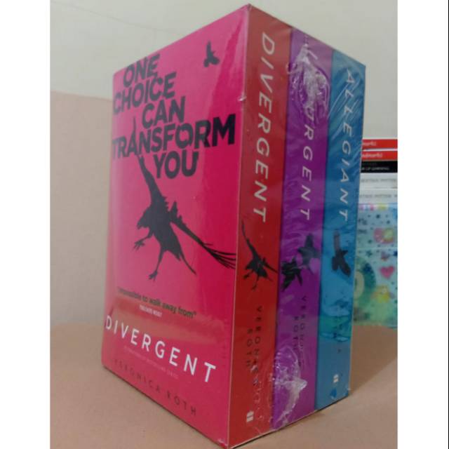 Divergent Trilogy Book Set
