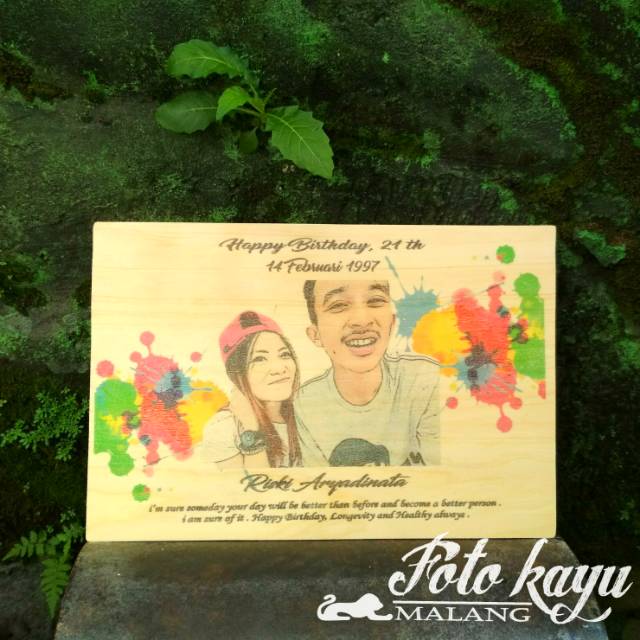 

Foto kayu / hadiah / kado