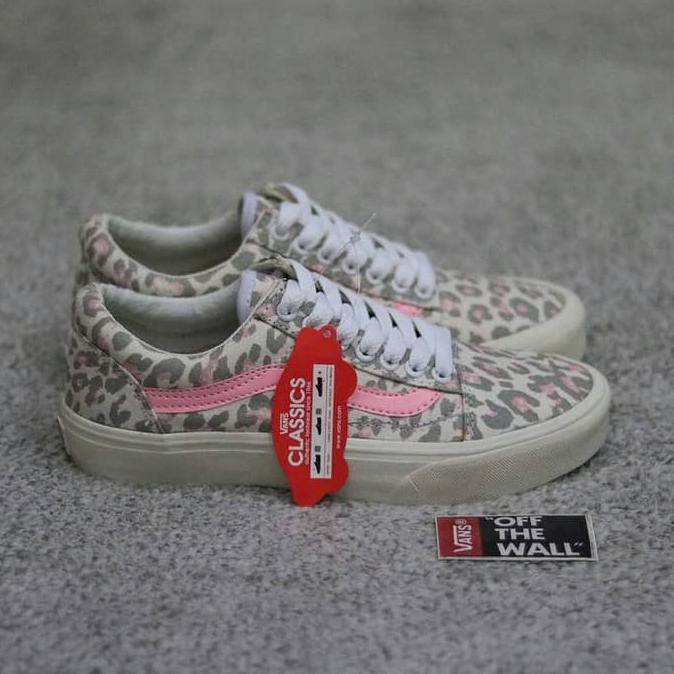 vans leopard print sole