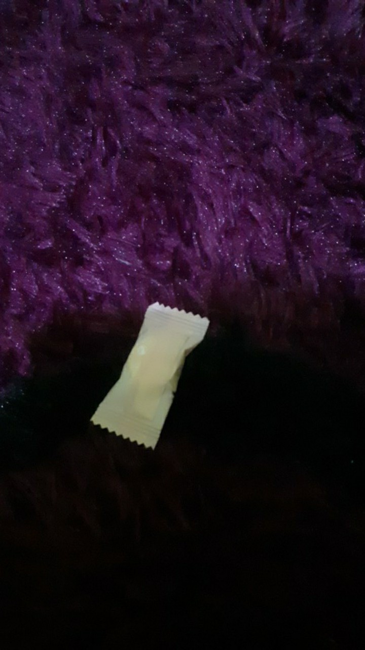 Tissue Handuk Mini Permen Travelling Liburan Kompress Towel Portable