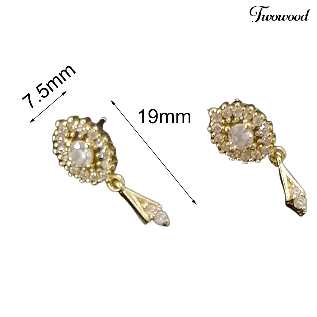 1 Pasang Anting Stud Cubic Zirconia Bentuk Oval Model Rumbai Gaya Klasik Untuk Wanita