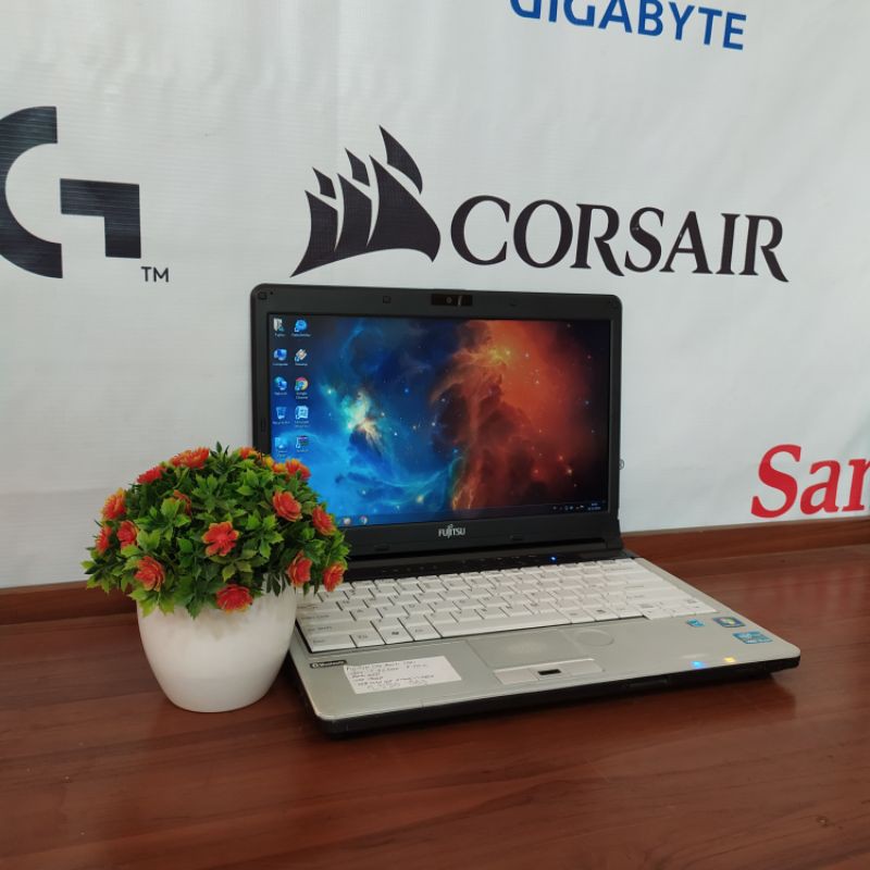 laptop fujitsu core i5 ram 4gb