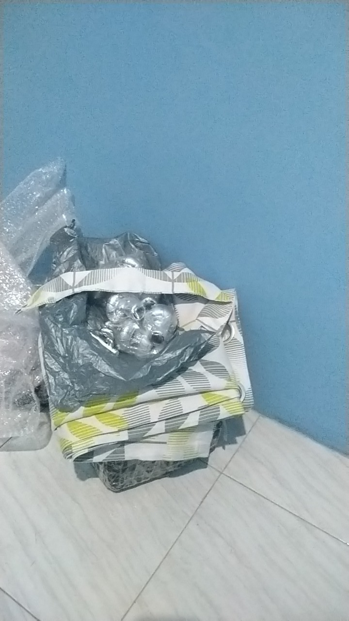 Gorden Blackout Amanda Kuning Abu 12 Lubang Smokring,6 Gelembung Free Hook