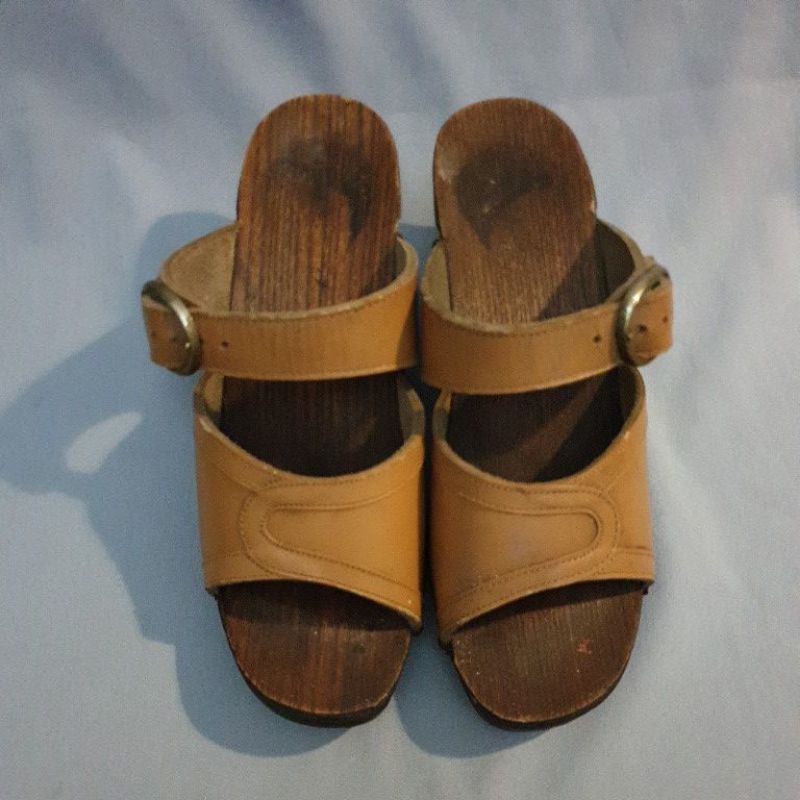 SANDAL SCHOLL PRELOVED