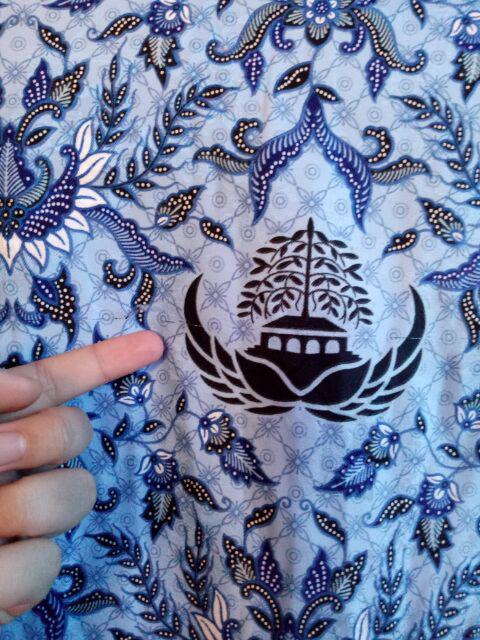 Seragam Kemeja Batik Korpri Sutra