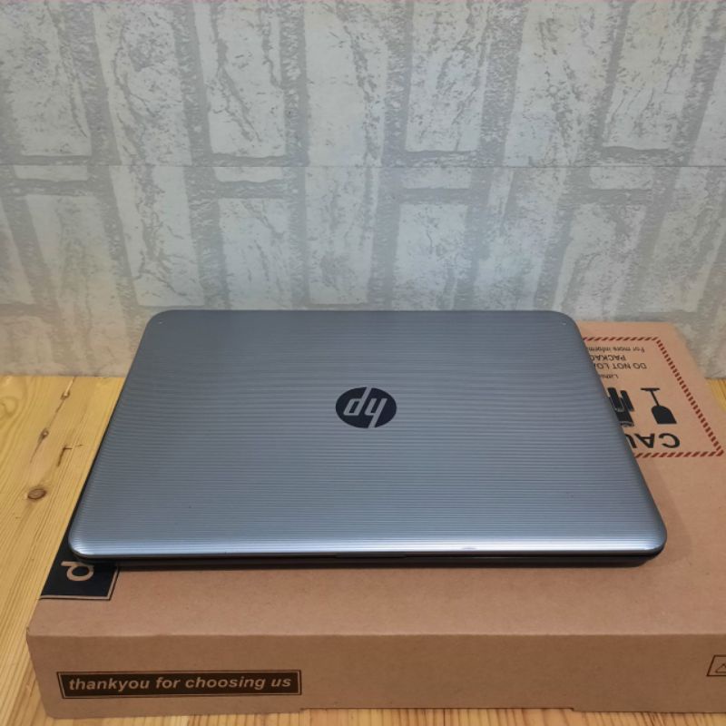 Laptop HP 348 G3, Core i5-6200U Gen 6th Ram 4GB HDD 500GB DoubleVga Amd Radeon R5 M430 2Gb Gaming desain