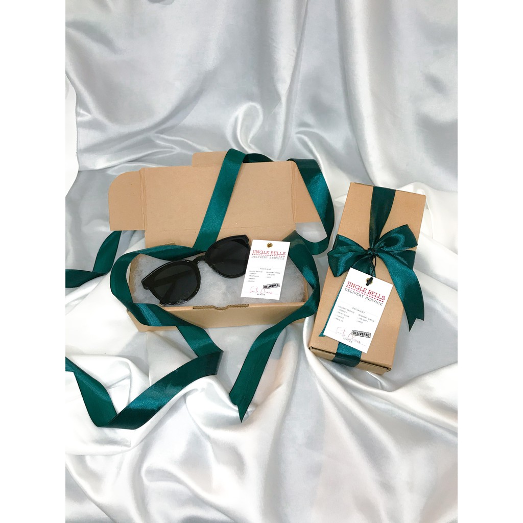 

Kacamata Ide Kado Natal (Christmas Gift) / Christmas Packaging