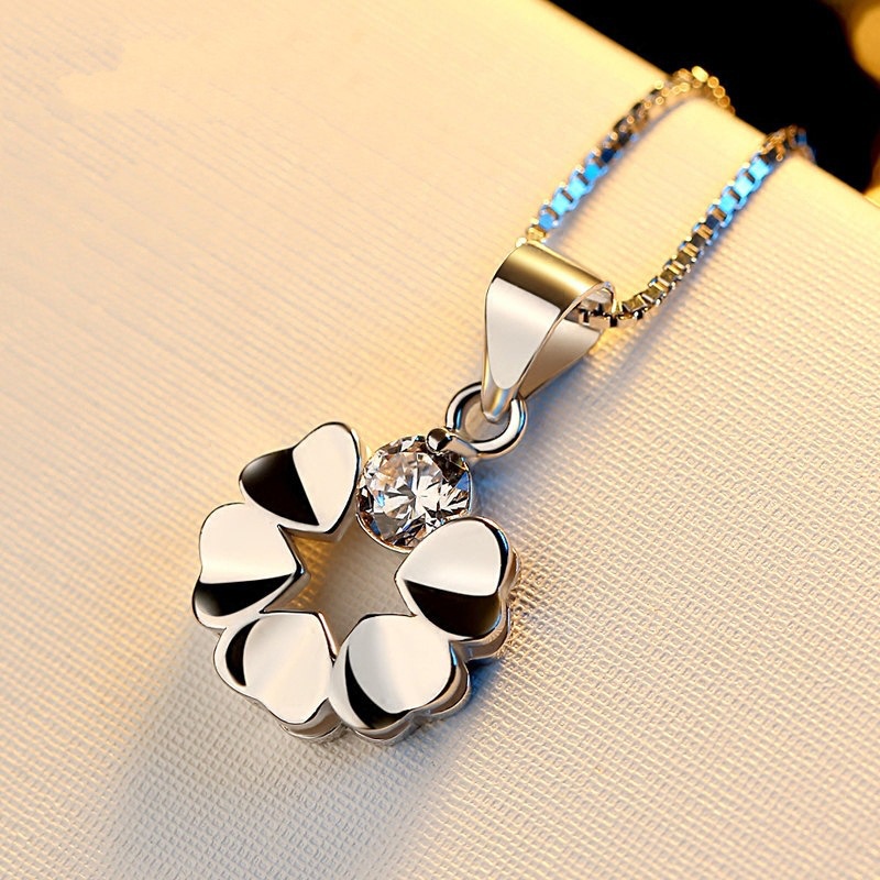 [Ready Stock]Cute Fashion Jeweled Pendant Love Silver Necklace