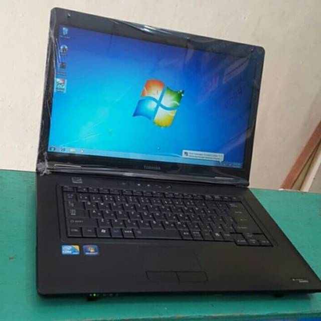 Laptop Second Toshiba Core I5  B552 B551 Bekas Murah ( Layar 15 Inch )