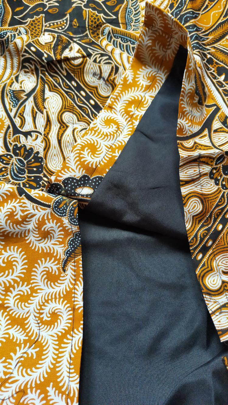 Vijay Pendek Kemeja Batik Pria Full Furing Katun Sragenan